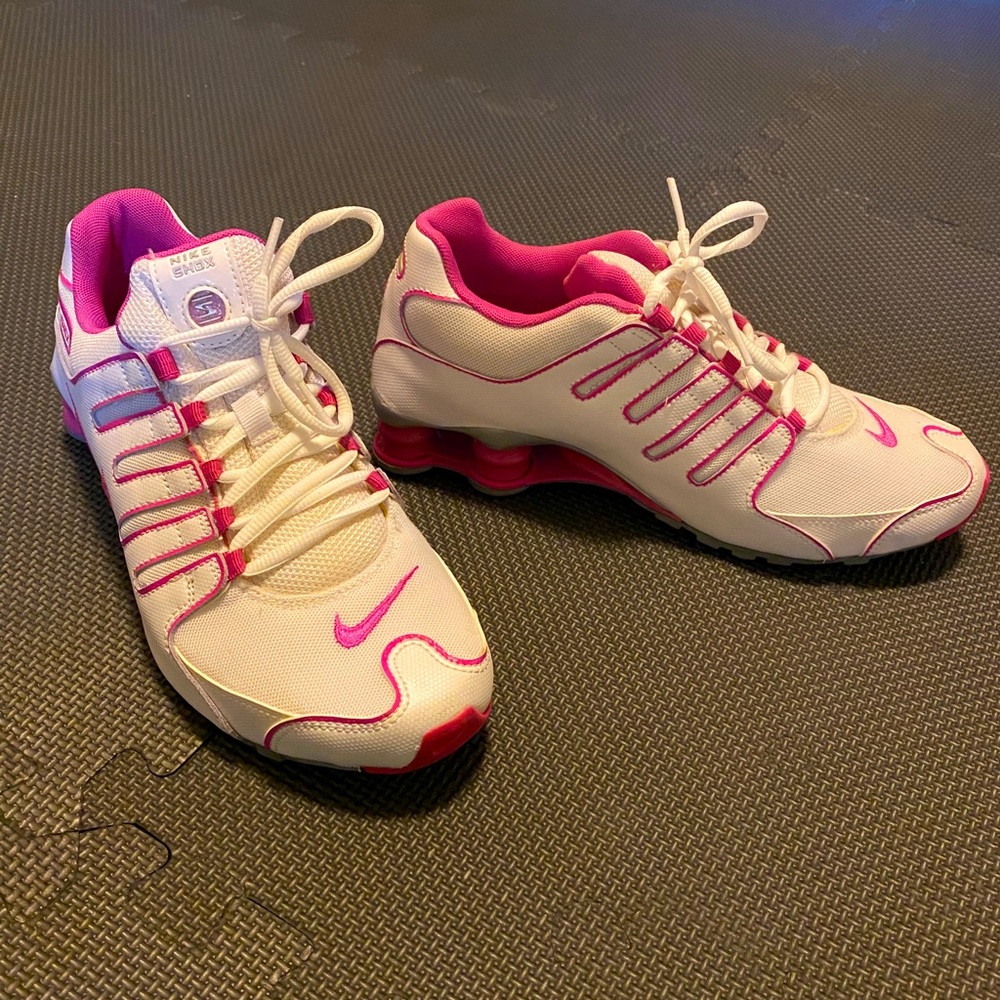Women’s Nike Shox